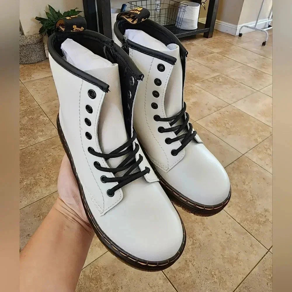 Dr.Martens Kids Zavala White Boots - Picture 2 of 8